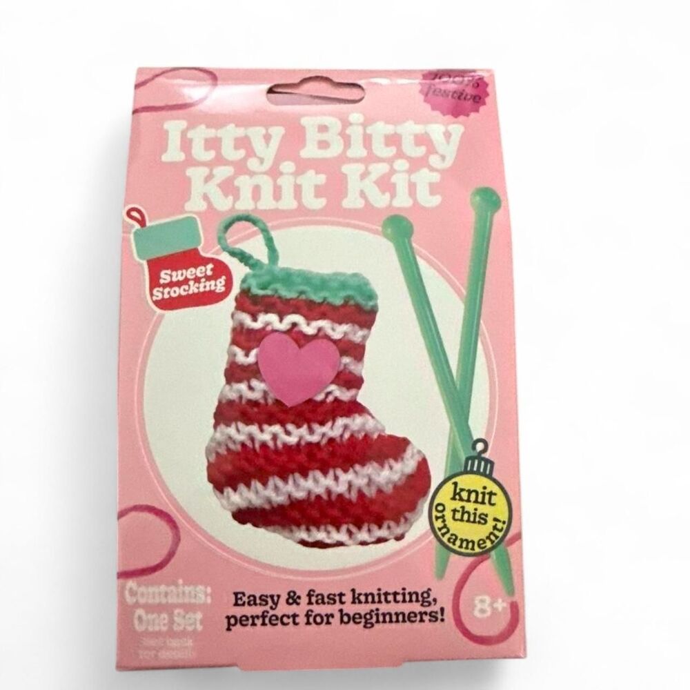 Itty Bitty Knit Kit Sweet Stocking Christmas Craft Kit New